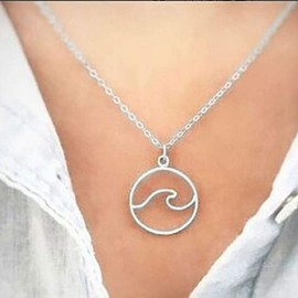 Yienate Necklace for Women Teens Fashion Simple Wave Necklace Round Pendant Charms for Girls (Silver)