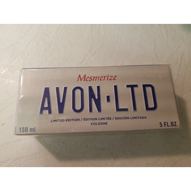 AVON MESMERIZE SPORTS CAR DECANTER LIMITED EDITION COLOGNE 5 FL