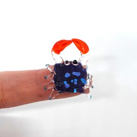 Sansukjai Crab Tiny Micro Figurine Hand Blown Glass Art Animals Collectible Gift Home Décor (Blue Orange)