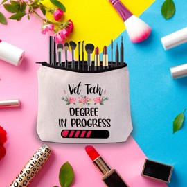 PWHAOO Future Vet Tech Makeup Bag Veterinarian Gift Vet Student Gift Vet Tech Degree In Progress Cosmetic Bag (Vet Tech Degree In Progress B)