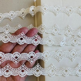 2 Yards Bright White Embroidery Border/Ribbon Trim/Sewing/Cr