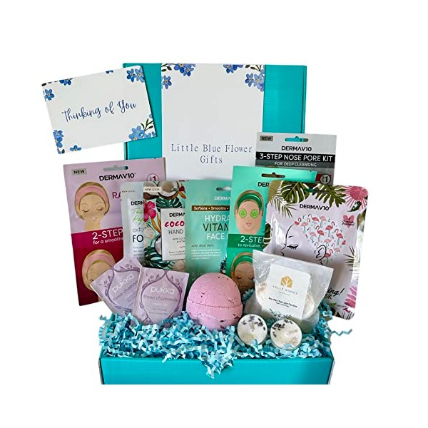 Pamper Gifts For Women â Head to Toe Pamper kit - Coconut Beauty Masks - Rose Bath Bomb - Lavender Candles - Care Package For Her â Relaxation - New Mum, Sister, Best Friend
