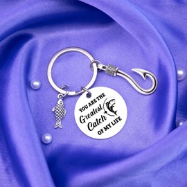 Mens Fishing Gifts For Fathers Day Best Fishing Gifts For Men Dad Husband Cool Men's Fathers Valentines Day Gift For Fisherman Unique fish Accessories Keychain Stuff Father Day Gift For Dad Husband