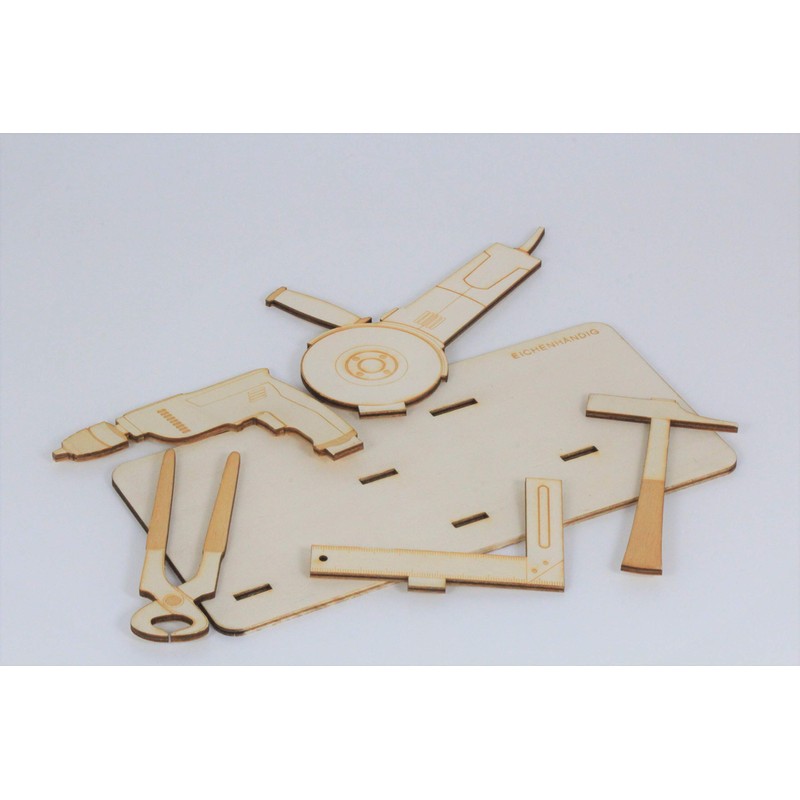 Money gift, tool, workshop