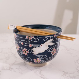 Hinomaru Collection Quality Japanese Ramen Udon Noodle Bowl with Chopsticks Bowl Set 5 Inch Diameter (Rabbit Sakura)