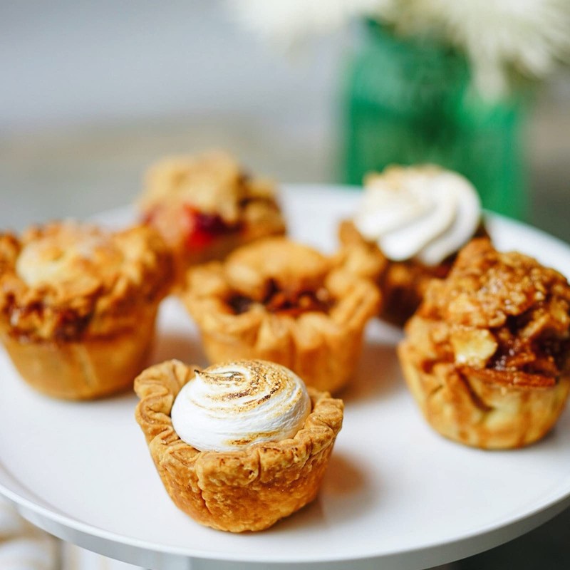 Kazozobi 2 Pack Mini Muffin Cheesecake Pan with Removable Bottom,