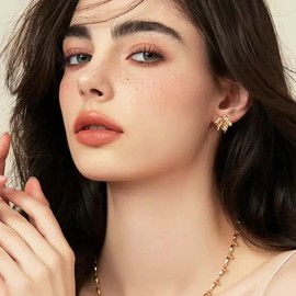 Frigotine Chunky Gold Maple Leaf Fall Stud Earrings for Women, Trendy Statement Vintage Orange Rhinestone Cubic Zirconia Earing Thanksgiving Prom Fashion Jewelry Gift.