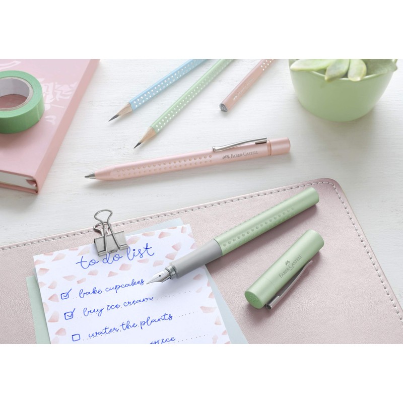 Faber-Castell Grip Pearl Edition F Fountain Pen - Rose