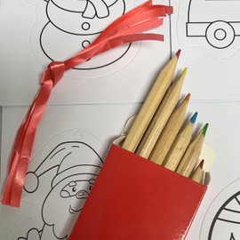 Set of 4, each with 6 original Christmas motifs for children to colour, decorate the Christmas tree with 6 coloured pencils for Santa Claus party