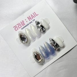 Yeonglong Boss Full Stone Handmade Nail Tips - Red Magnetic Gel / 영롱보스 풀스톤 수제네일팁 - 레드 자석젤