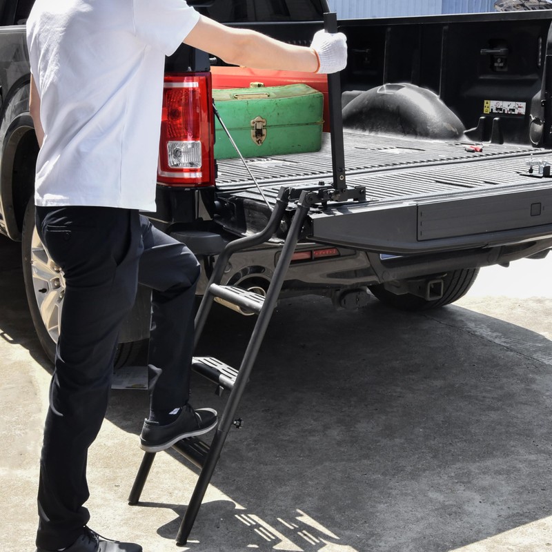 42" Foldable Pickup Truck Tailgate Ladder with Grab Handle |