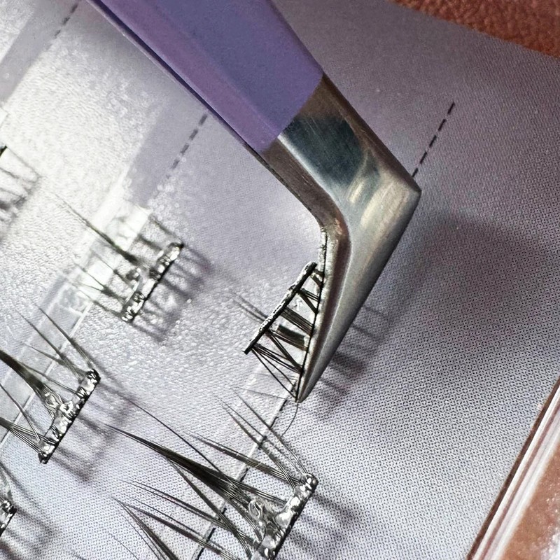 Char Cosmetics 90 Degree Soft-Touch Lash Tweezer