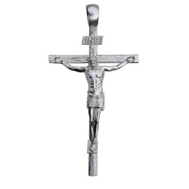 Kruzifix-Anhänger aus 925er Silber.