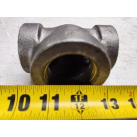 Unbranded 1 x 1 x 1-1/4" Bull Head Tee Female NPT Threaded Black Iron Class 125 Pipe USA