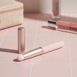 Portable Mini Lip Brush with Cap for Lip Blending & Gradient Pink 7ea