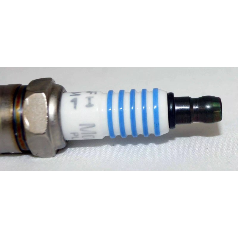 Motorcraft Set of 8 Genuine Motorcraft Platinum Spark Plugs SP-493X