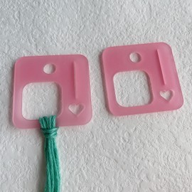 20 Pieces Acrylic Thread Drop Floss Organizer for Cross Stitch, Embroidery and Tapestry Threads (Pink)