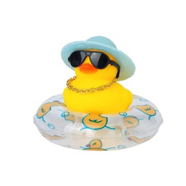 Taicols Pato de goma para coche, accesorios de coche de pato, mini patos de goma con mini sombrero, collar de tubo de natación y anteojos de sol, accesorios de coche decoración de mesa de salón de