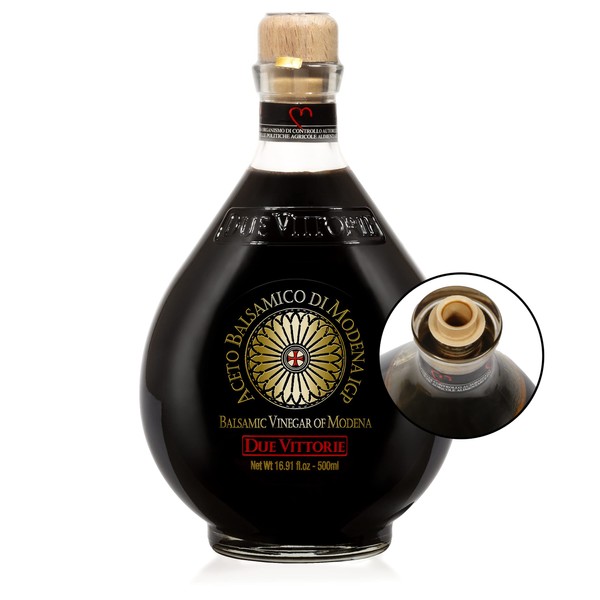 Due Vittorie Oro Gold Balsamic Vinegar of Modena.in Glass Decanter - 500ml with Built in Pourer