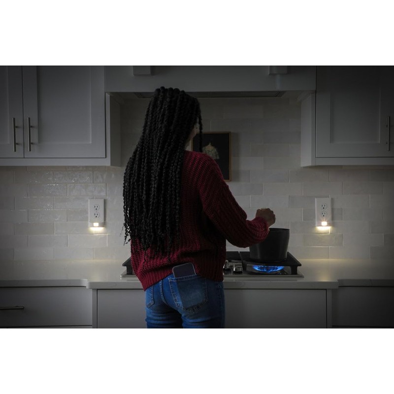 SnapPower 1 Pack StormLight Power Failure Night Light Outlet Cover