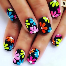 Short Press on Nails Spring Summer Fake Nails with Colorful Flower Design Black Square False Nails Reusable Acrylic Nails Full Cover Glossy Stick on Nails for Women Girls Spring Summer Manicure 24Pcs