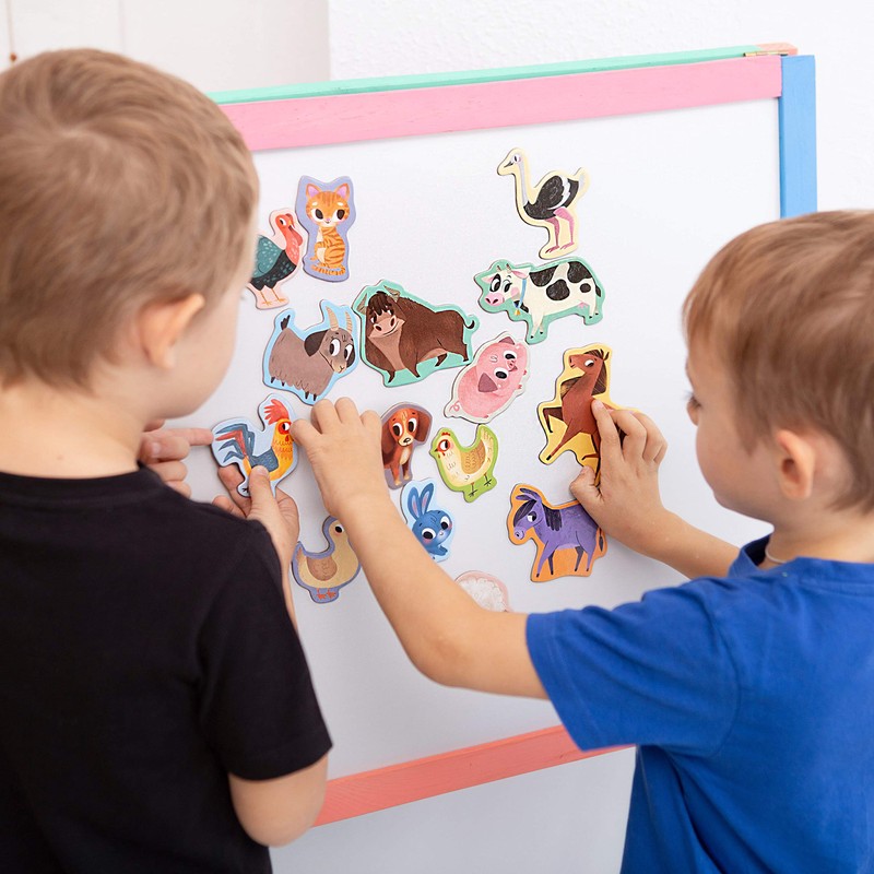 MAGDUM Children's Farm Animal Magnet Set – 15 Large Fridge