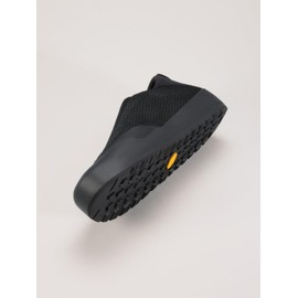 Arc'teryx Women’s Kragg Shoe - Lightweight Pull-On Shoe for Quick Approaches, Everyday Casual Shoes | Black/Black, 6