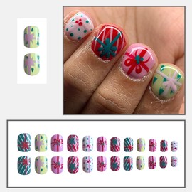 Christmas Colorful Press on Nails Short Square YEFIUO Xmas Cute Fake Nails Press ons Nail Art Tip Full Cover Acrylic False Nails Glue on Nails with Christmas Gift Box Bow Stripes Festive Design Women