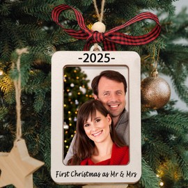 Christmas Ornaments Picture Frame Our First Christmas Married Ornament 2025 Wedding Gifts for Couple Bridal Shower Gifts Mr and Mrs Just Married Gift Newlywed Couple Bride Her Photo Frames Ornament