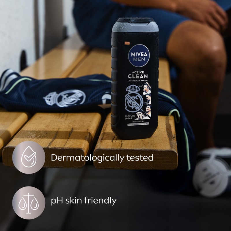 NIVEA MEN Active Clean Body Wash with Natural Charcoal for
