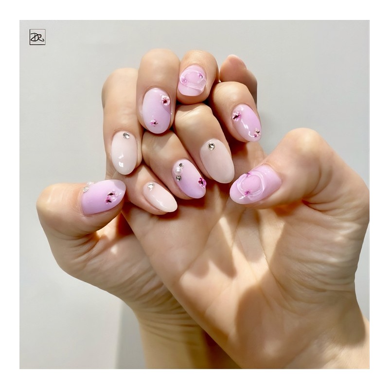 Dara Beauty April Art of the MonthFresh Flower Embossed Nail❣