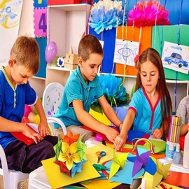 Origami Paper, Craft Folding Paper, 100 Sheets, 10 x 10 cm, Double-Sided Craft Paper, 10 Colours, High-Quality Folding Sheets for Children Arts and DIY Craft Projects