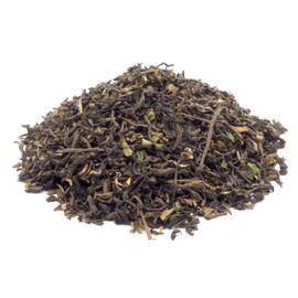 Darjeeling Fairtrade Black Tea First Flush from Darjeeling, Medium Strength, Fruity, Freshly Bottled
