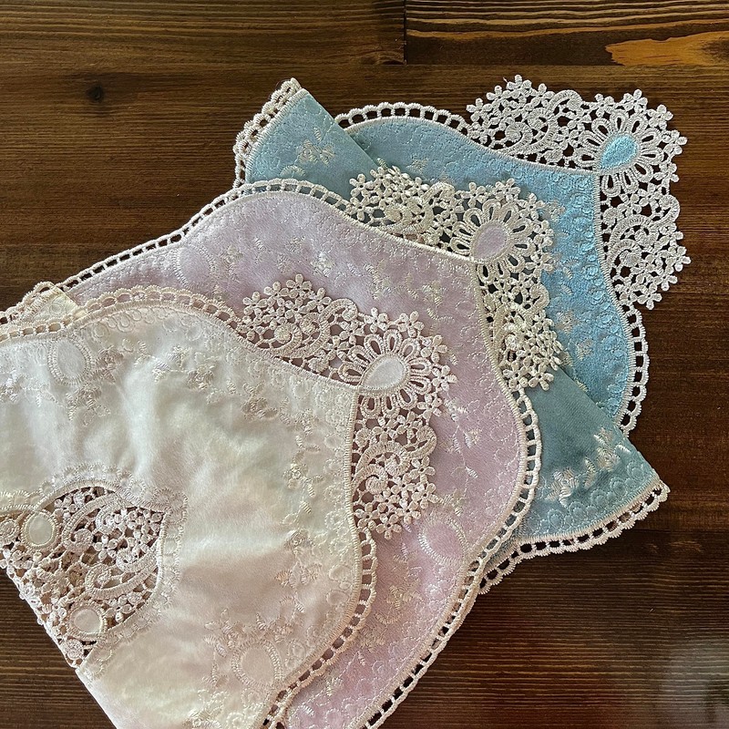 Mausouca Retro French Oval Doilies, Elegant velvet placemats Vase mats