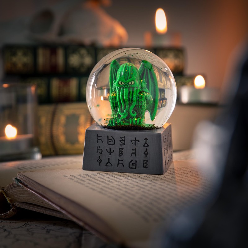 Cthulhu Snow Globe
