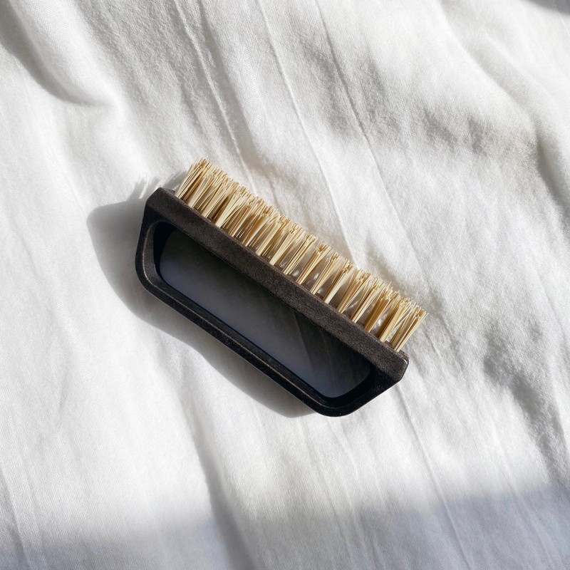 Beter - Nail Brush, Elbaorated with Recycled Plastic - Coffee