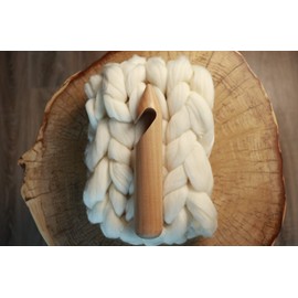 50 mm Giant Crochet Hook, Extreme Big Crochet Hook for Chunky Yarns (50 mm)