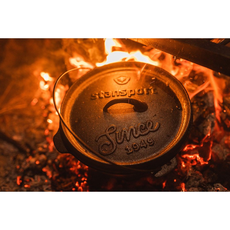Stansport 4 QT Pre-Seasoned Cast Iron Dutch Oven with Legs