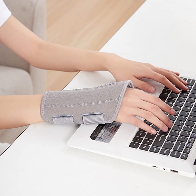 HYCOPROT Wrist Support with Metal Splint, Adjustable Breathable Wrist Splint,