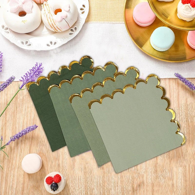 SUNTRADE Cocktail Napkins with Gold Foil, Green, Scalloped Edges, 100