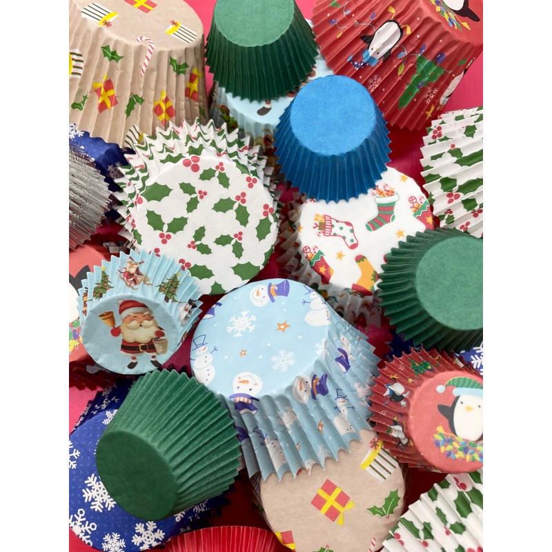 Scrumptious 36PC Christmas Greaseproof Paper Cupcake Cases for Baking -