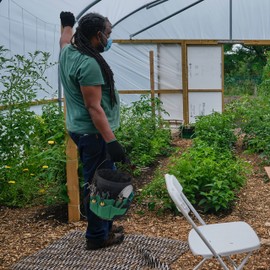 Asenie Green Gardening Tools Organizer 5 Gallon Bucket Tools Kit Storage Organizer with Handle, Garden 42 Pockets Tools Management Bucket Bag Trays, Insert Bucket Boss Tools Organizer (Tools Excluded), Black, 17.91 inch x 11.81 inch