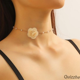 Quizzhe Dainty Lace Flower Choker Necklace Boho Bridal Peal Thin Chain Choker Vintage Ivory Floral Pendant Choker Summer Beaded Collarbone Chain Prom Party Jewelry for Womens (Ivory)