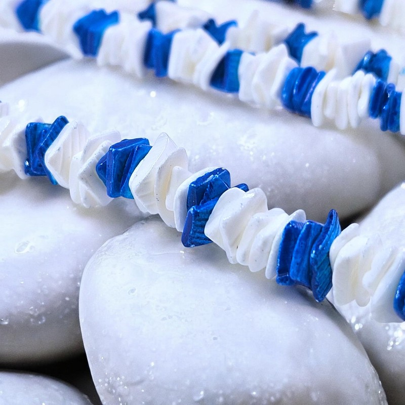 BlueRica Dark Blue & White Puka Shell Chips Necklace &