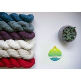 Lotus Yarns Swan Lake Lace Weight 50% Cashmere 40% Fine Wool 10% Angora Blended Hand Knitting Yarns for Comfortable Baby and Adult Clothing for Fashion Garment Baby Clothe (01-Ivory)