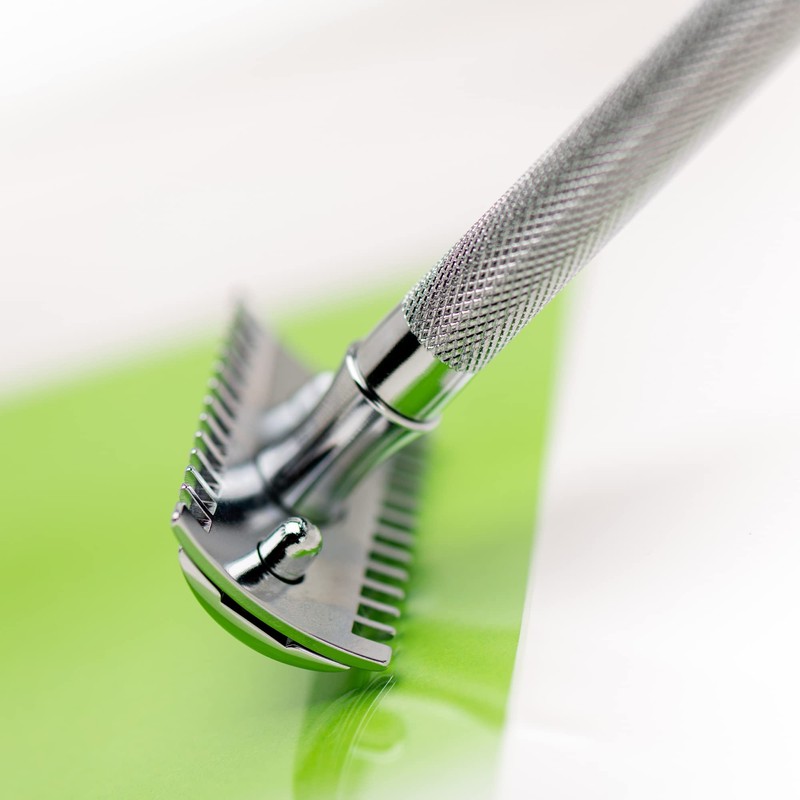 MERKUR Safety Razor 25C | Classic with Tooth Comb Gloss