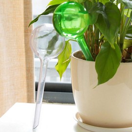 GANPUB White Plastic Plant Self Watering Globes Bulbs Easy Automated Plant Watering Systems for Flower Pots Plant Waterer Houseplant, for Outdoor & Indoor Use Plant Container Accessories(13cm*5cm)