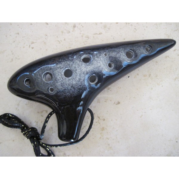 Utopia Ceramic Ocarina Diamond Black & White in the middle