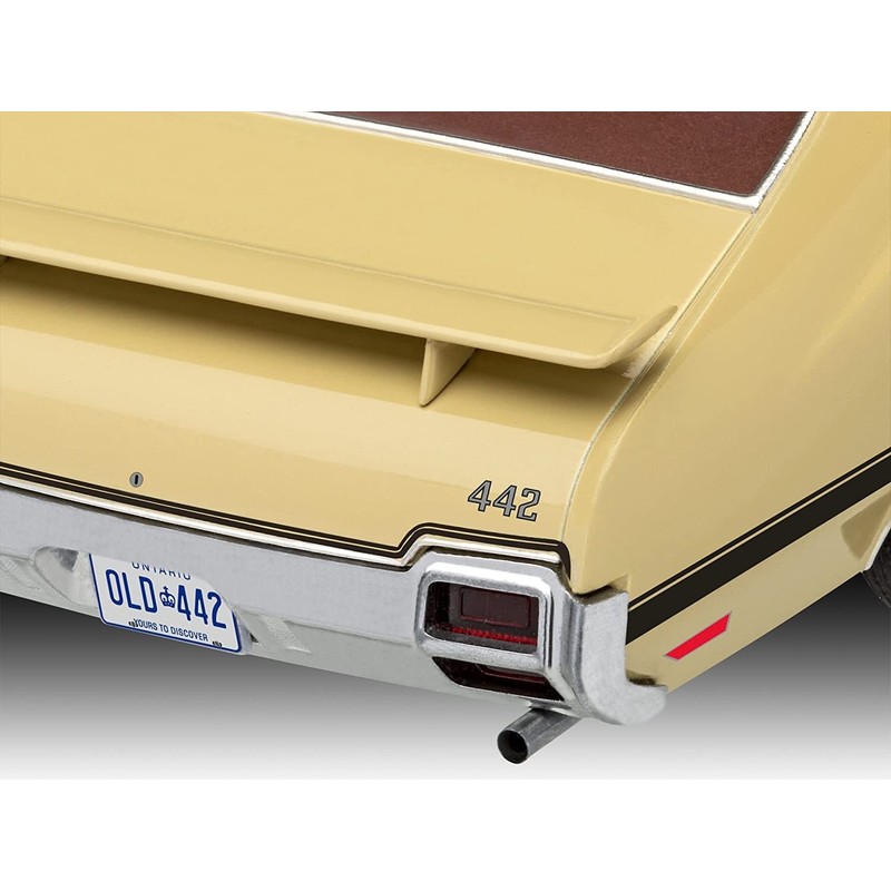 REVELL 07695 Vehicle Faithful Model Kit for Advanced Users, Unpainted,