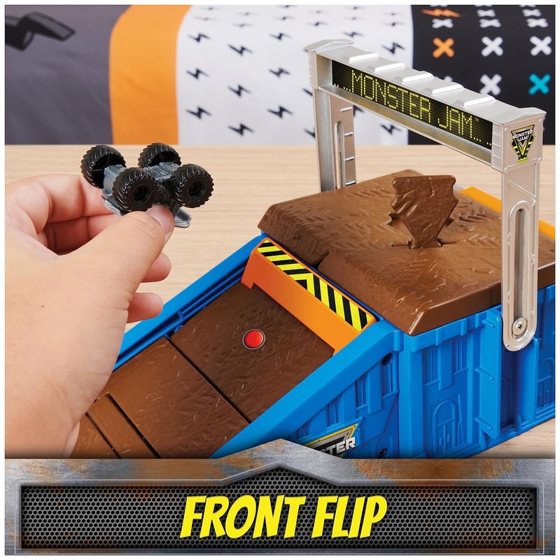 Monster Jam Mini Freestyle Flip Arena Toy Set with 2